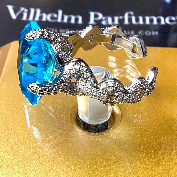 Aquamarine Crystal Cushion Cut Open Ring - Picture 9 of 9